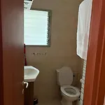 דירת סטודיו מרווחת דקה מחוף הים